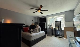 25 Niblick Cir, Coventry, RI 02816