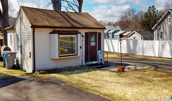 137 Brook St, Bristol, CT 06010