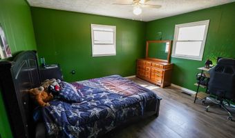 10 Walnut St, Birdseye, IN 47513