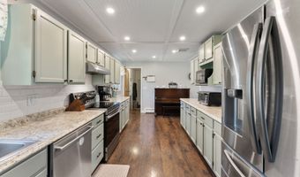 102 Pumpkin Hill Rd, Ashford, CT 06278