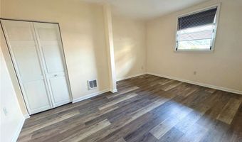 2701 Mission St 1, Airville, PA 15203