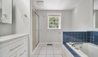 95 Lady Slipper Ln, Chester, NH 03036
