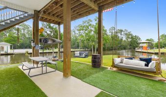 4039 Bonita St, Bay St. Louis, MS 39520
