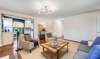 7306 WAYNE Dr, Annandale, VA 22003