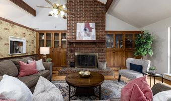 8409 Carrie Dr, Benton, AR 72019