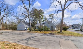545 Tiller Ave, Beachwood, NJ 08722