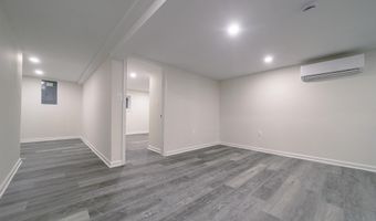 917 EMERSON St NW, Washington, DC 20011
