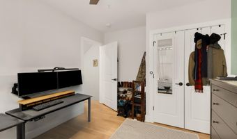 719 18TH St NE 719-1, Washington, DC 20002