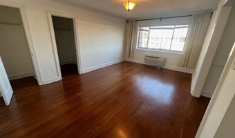 820- A WASHINGTON St 327, Alexandria, VA 22314