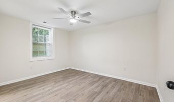 7403 HOUNDSBURY Ct, Alexandria, VA 22315