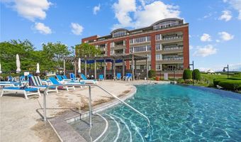 341 Thames St 103, Bristol, RI 02809