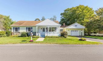 35 Maple Ave, Villas, NJ 08251