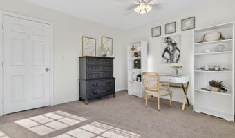 906 Canterbury Ln 906, Colchester, CT 06415