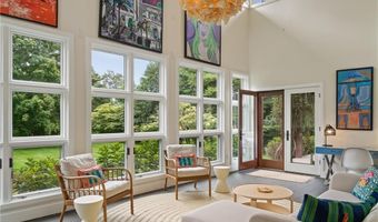 175 Ruggles Ave, Newport, RI 02840