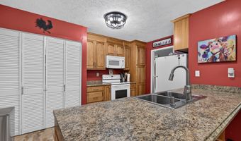 1140 Hillview Dr, Abingdon, VA 24210