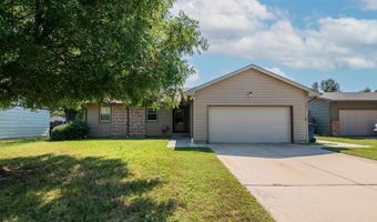 5635 E 39th St N, Bel Aire, KS 67220