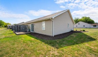 232 Bayview Dr, Cortland, OH 44410