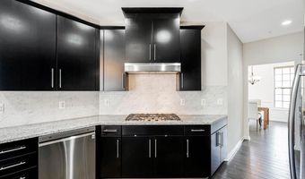 22635 NAUGATUCK Sq, Ashburn, VA 20148
