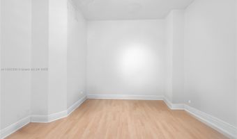 21050 Point Pl 2001, Aventura, FL 33180