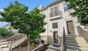 1043 Maiden Ln, Ann Arbor, MI 48105