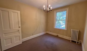 8 Crosby St, Augusta, ME 04330