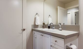 17126 SW SNOWDALE St 106, Beaverton, OR 97007