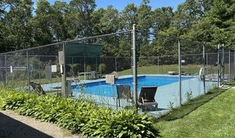 20 Roundhouse Rd 20, Bourne, MA 02532