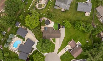 110 Navarre Ct, Auburn, IN 46706