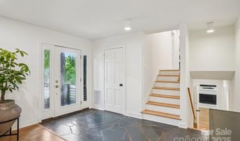 6038 Old Providence Rd, Charlotte, NC 28226