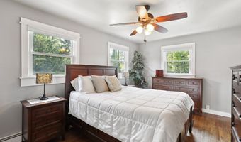 1 Parkwood Terrace Dr, Danbury, CT 06811