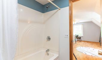 10810 Wenger Rd, Anna, OH 45302
