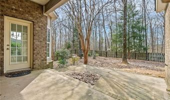 1756 VFW Rd, Auburn, AL 36832