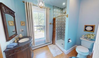 84 Cedar St, Bangor, ME 04401