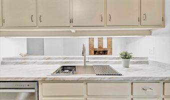 18 Rollins Pl, Atmore, AL 36502