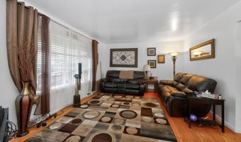 4 Marietta Dr, Albany, NY 12205