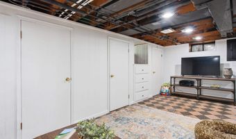 7829 Buckingham Ave, Allen Park, MI 48101