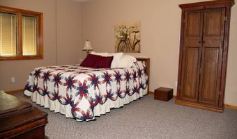 105 Firefly Ct, Altamont, MO 64620