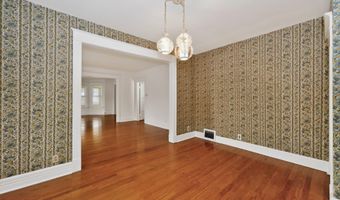386 Division St, Amsterdam, NY 12010