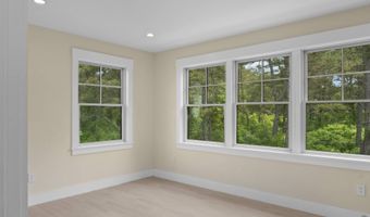 50 Bay View Ave, Amagansett, NY 11930