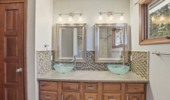 13340 Bainbridge Rd, Anchorage, AK 99516