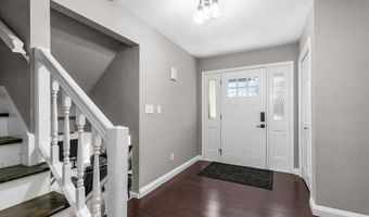 11 HILLTOP Ct, Appleton, WI 54914