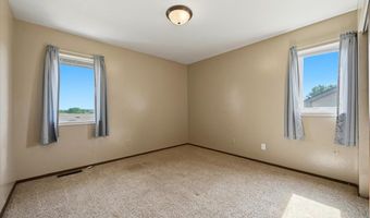 25 B Statesboro Dr, Belle Fourche, SD 57717