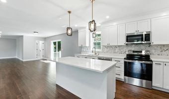 230 Aiden Cir, Belmont, NH 03220