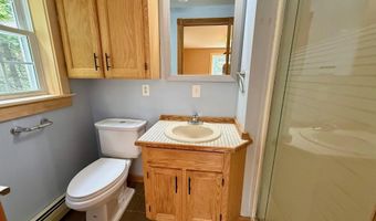 5 Greenfield Ave, Bangor, ME 04401