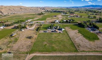 39 Nez Perce Dr, Cody, WY 82414