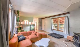 205 N C St, Albion, WA 99125