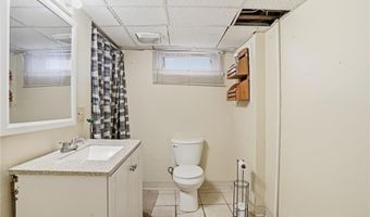 16 Brown St, North Providence, RI 02904