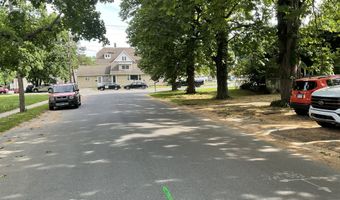 4 Elgin Ave, Bethel, CT 06801