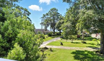 40 Myrtle St, Apalachicola, FL 32320
