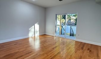 92 W 6TH St, Bayonne, NJ 07002